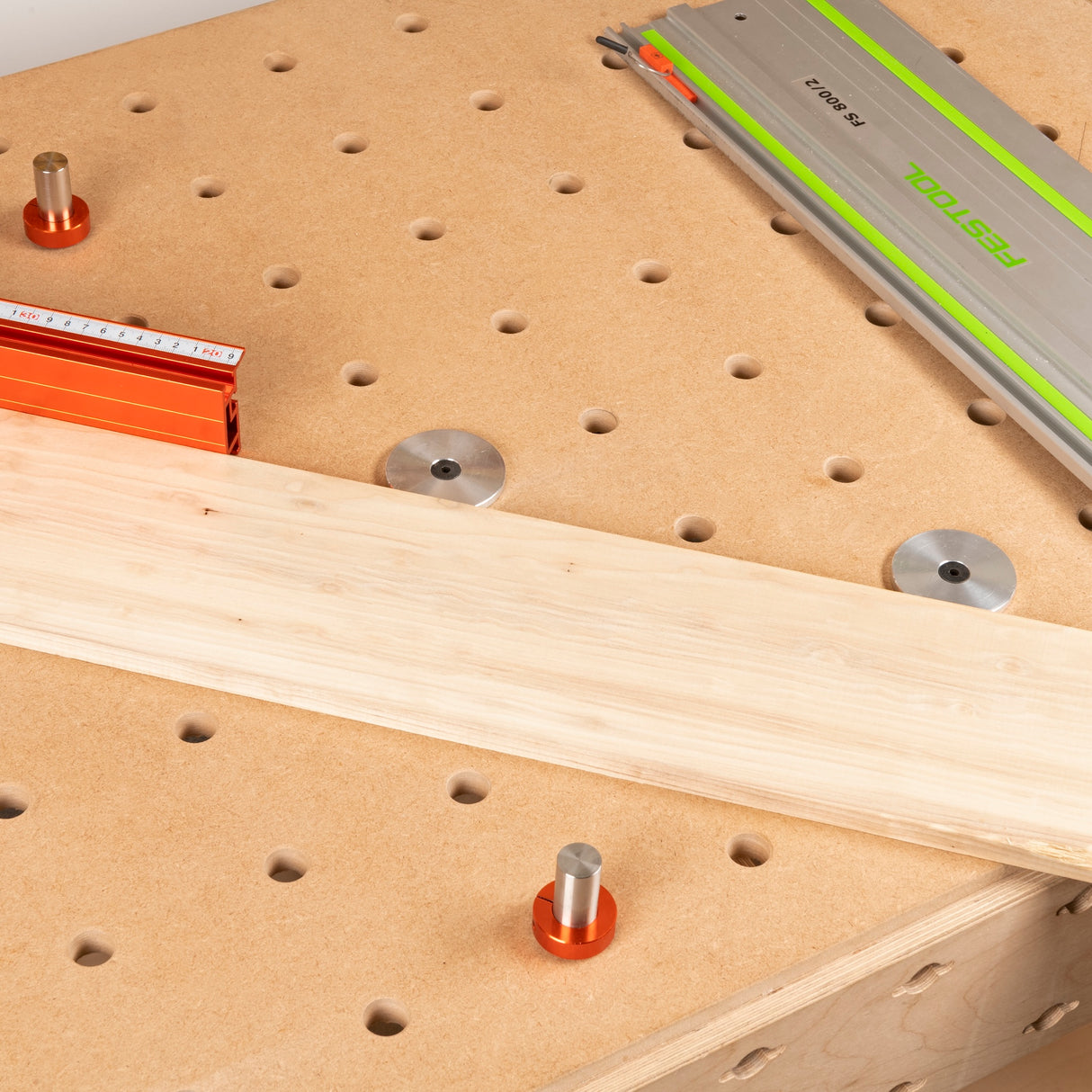 UJK Fence and Length Stop for Guide Rail Saws on 20mm Dog Hole Workbench