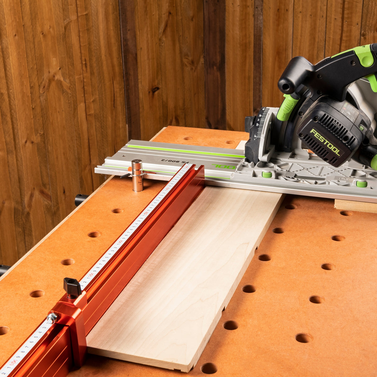 UJK Fence and Length Stop for Guide Rail Saws on 20mm Dog Hole Workbench
