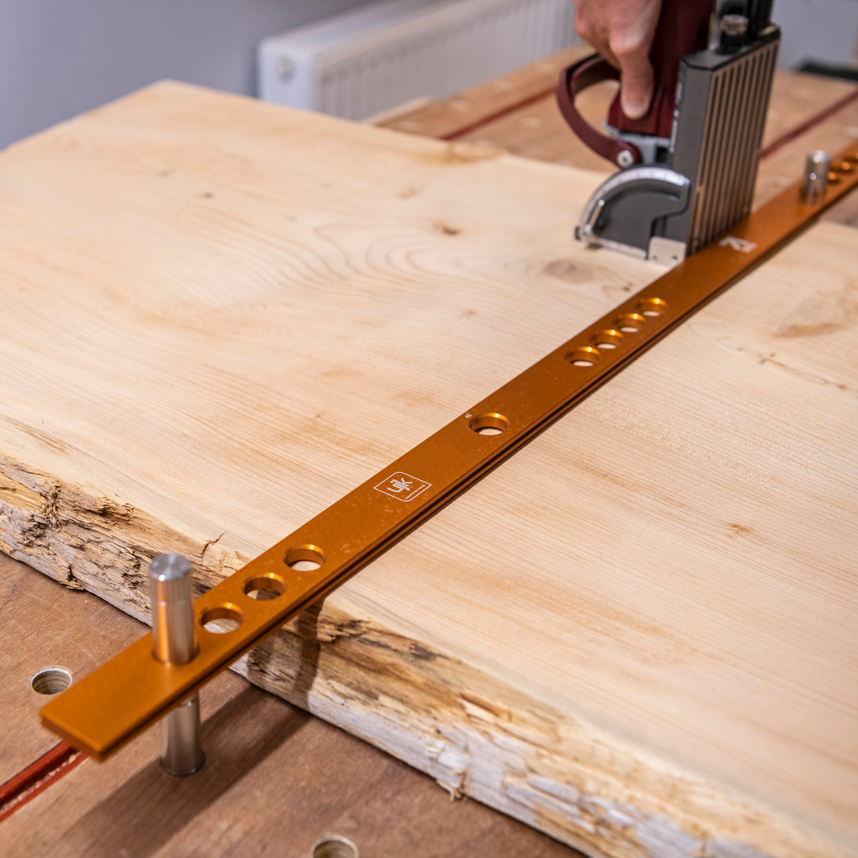 UJK Parf System Fence & Stop Kit 1000mm Long in use with 20mm Bench Dogs