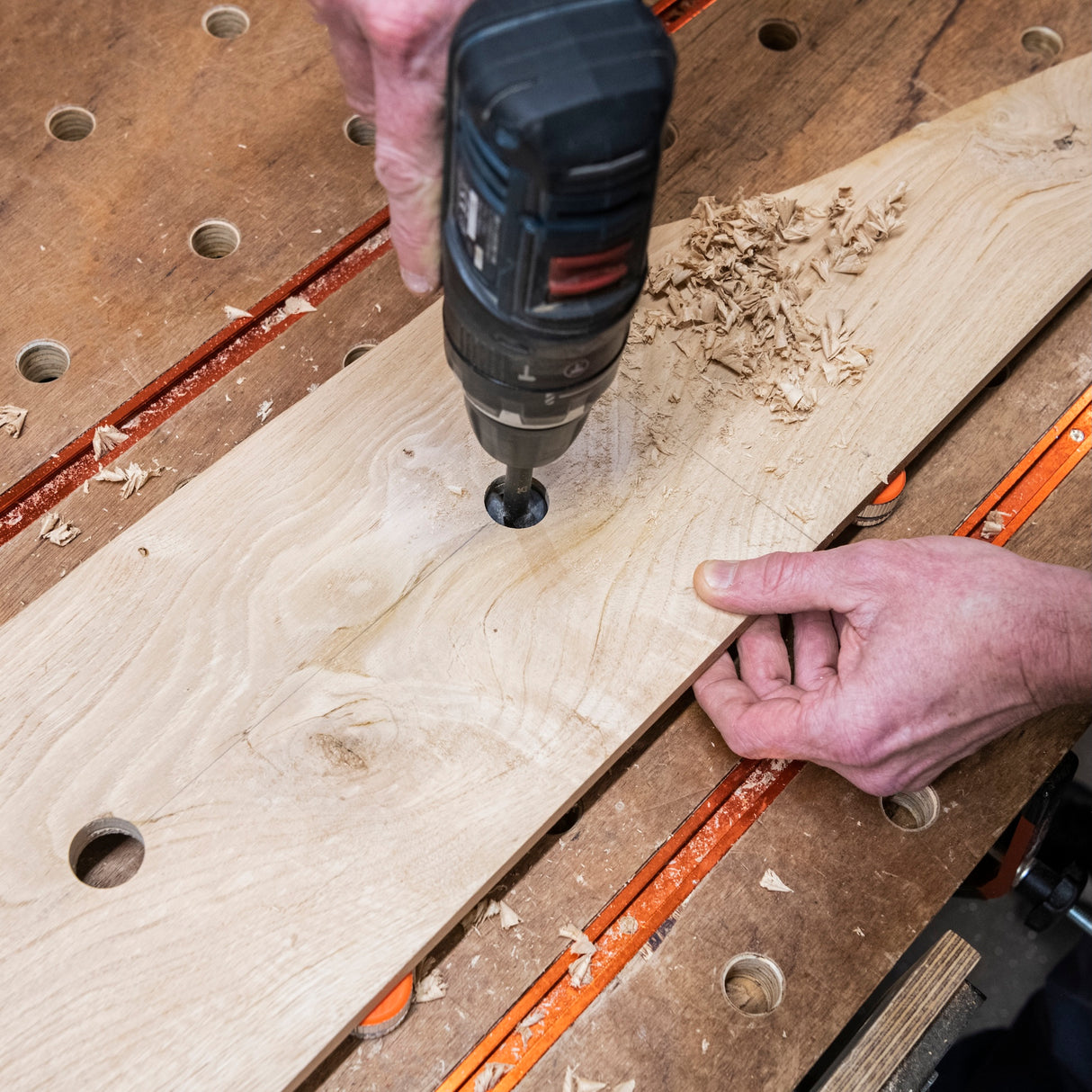 UJK Work Support 20mm Bench Dogs Pack of 4 in use, showing adjustable height feature