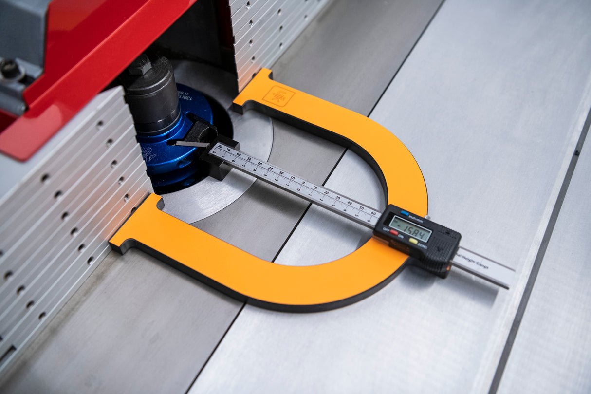 UJK Large Digital Height Gauge 145mm, CNC machined horseshoe-shaped body made of 12mm thick phenolic sheet