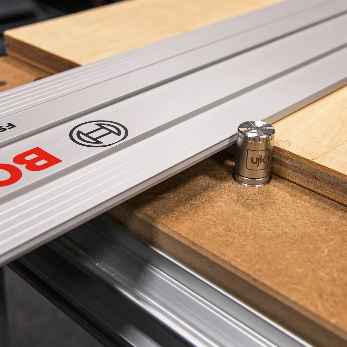 UJK Set of 8 Expanding 20mm Bench Dogs with Mini Systainer in Australian woodworking tools store