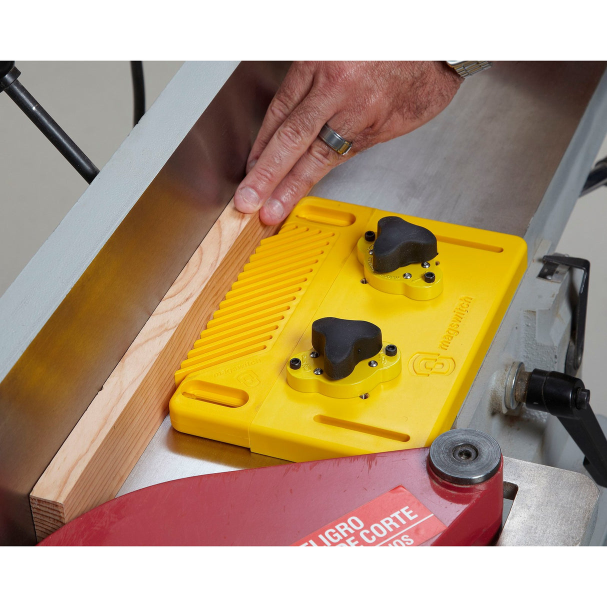 Magswitch Magnetic Dual Roller Fence Guide attachment for Magswitch Workholding System