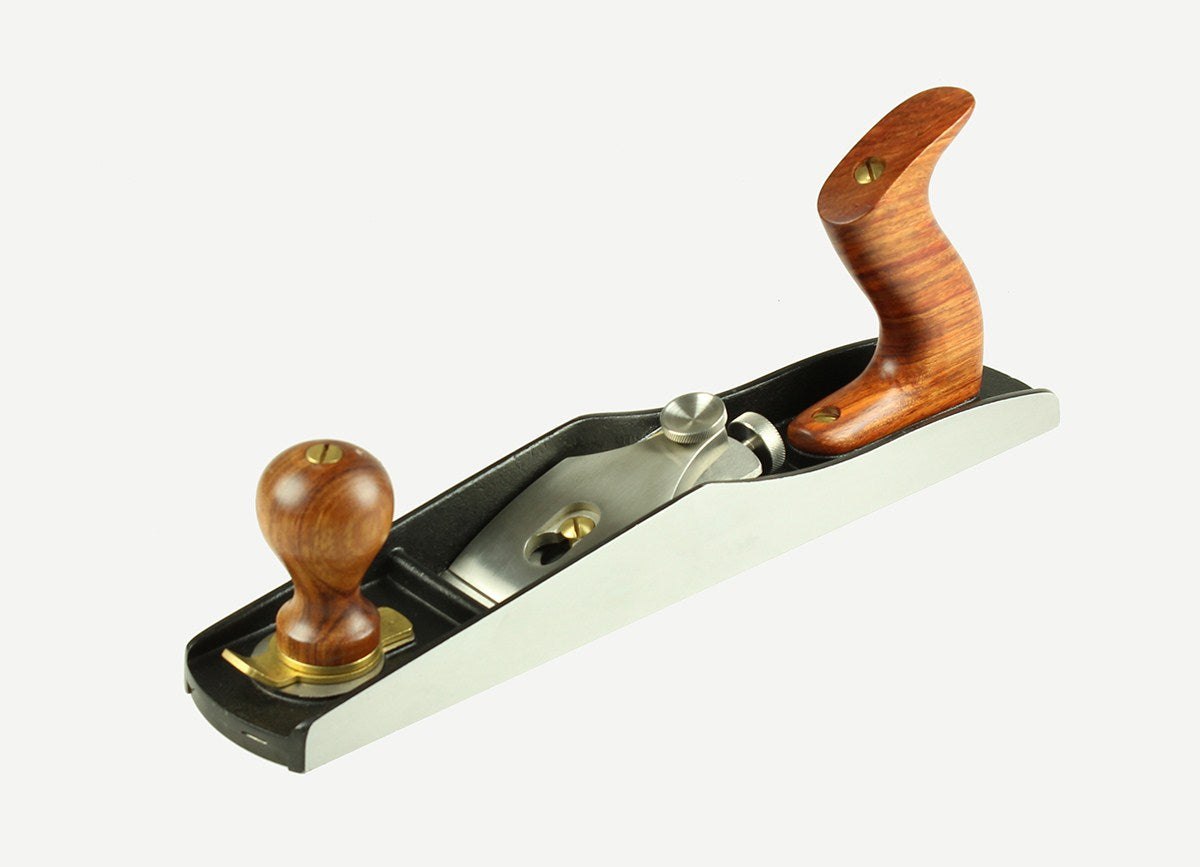 Luban No. 62 Low Angle Jack Plane showcasing precision craftsmanship and ergonomic design