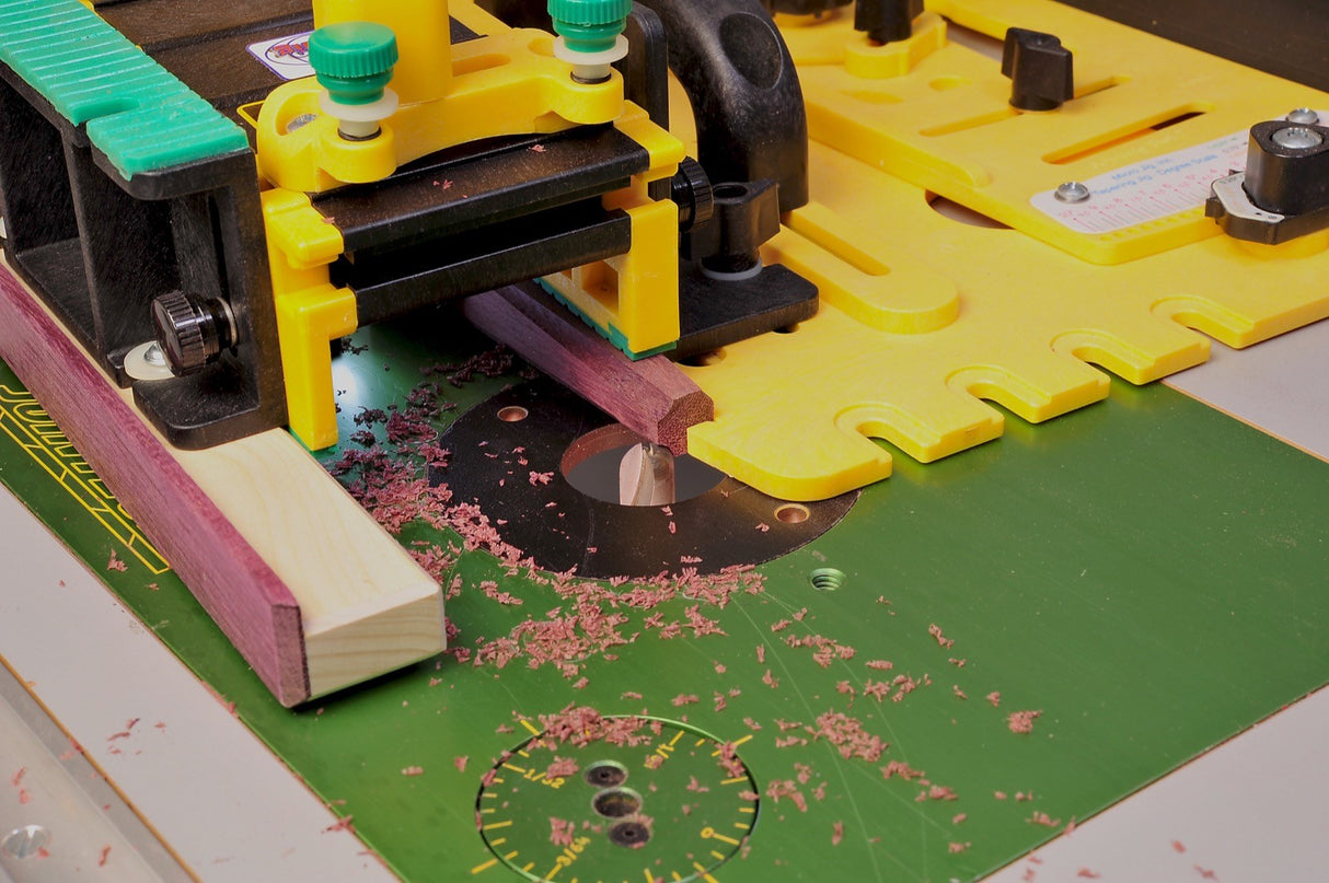 MicroJig MICRODIAL Tapering Jig on table saw with ColorMatch dials at 51mm angle