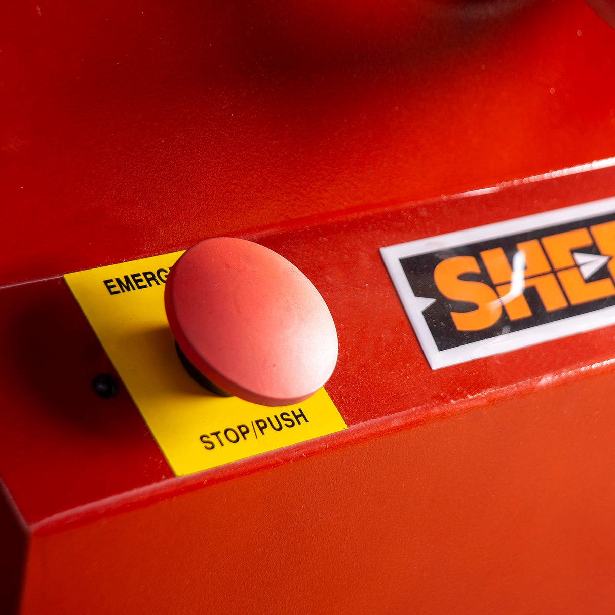 Sherwood 10in HD Cabinet Table Saw - Close-up of blade and fence alignment