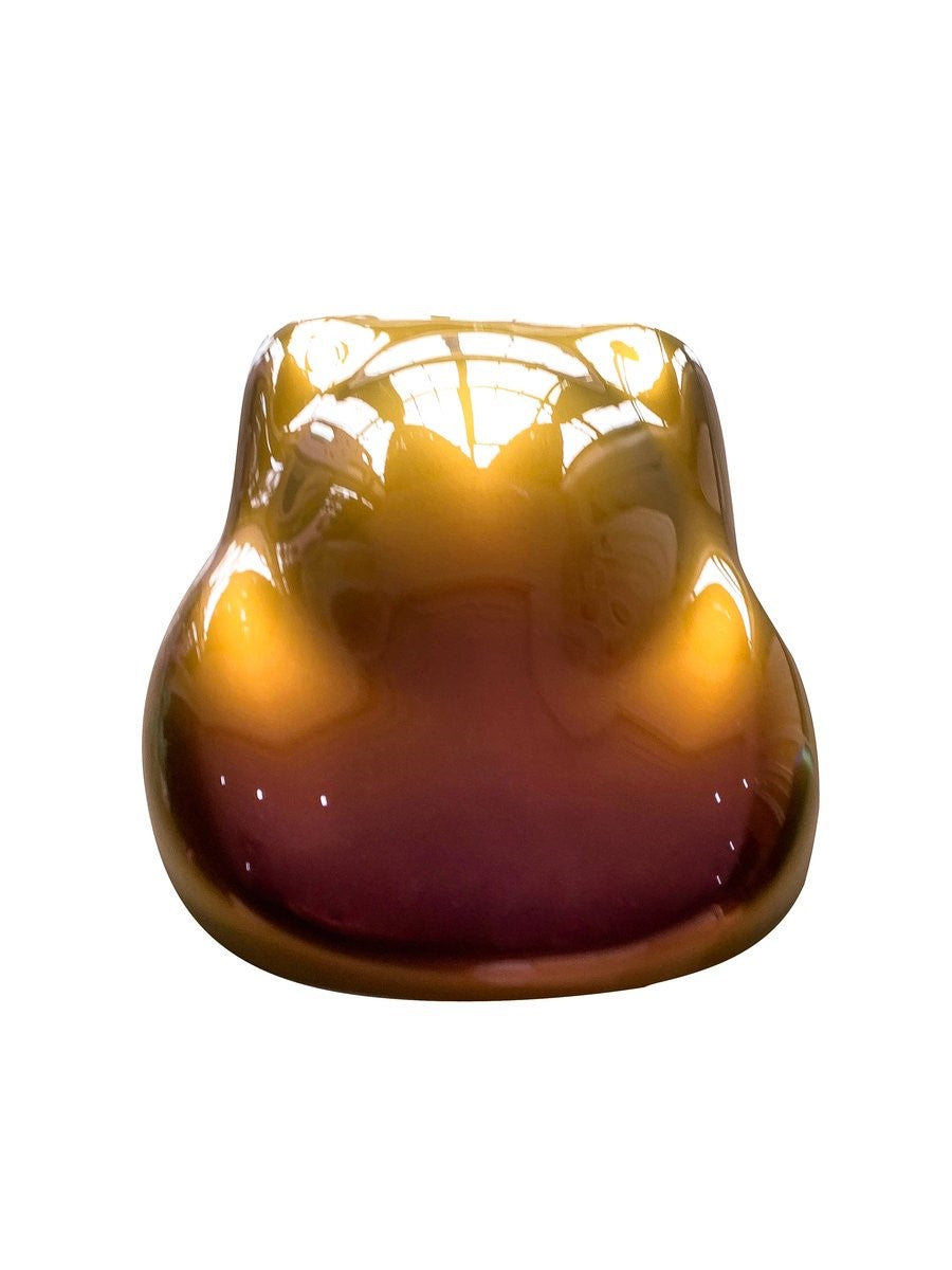 Golden Red/Yellow Super Chameleon Mica Pigment for Epoxy Resin shimmering over timber edge