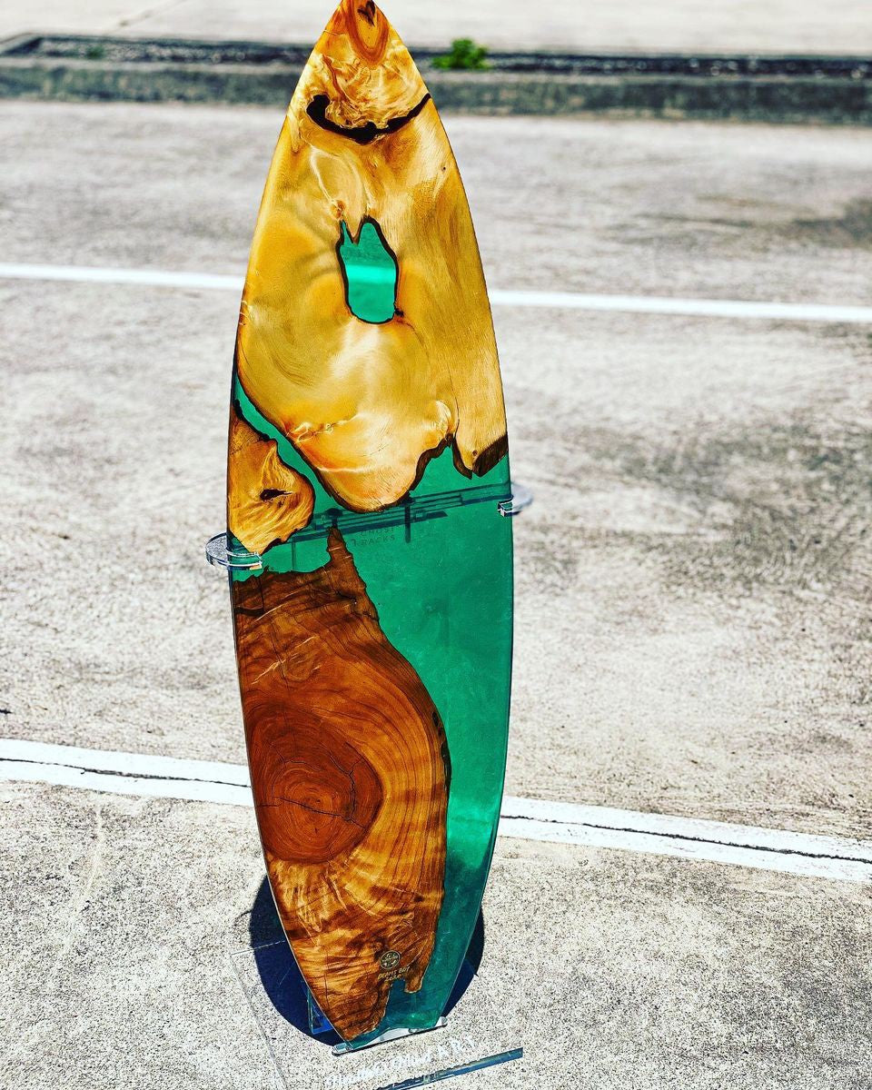 Health of Mind Art Coffee Brown 20mL Translucent Colour Dye for Casting Epoxy Resin in use