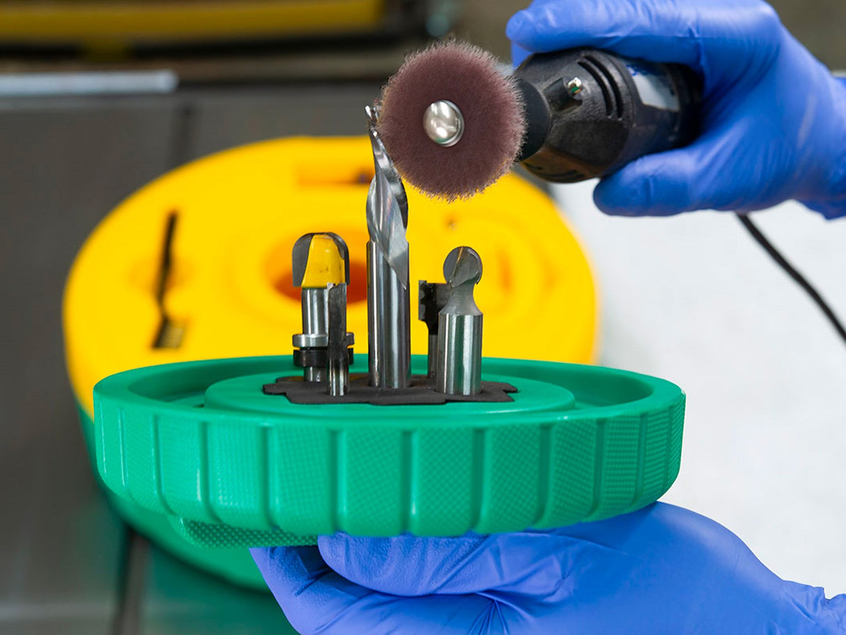 MicroJig BLADECLEAN Saw Blade & Router Bit Cleaning System in use on circular saw blade