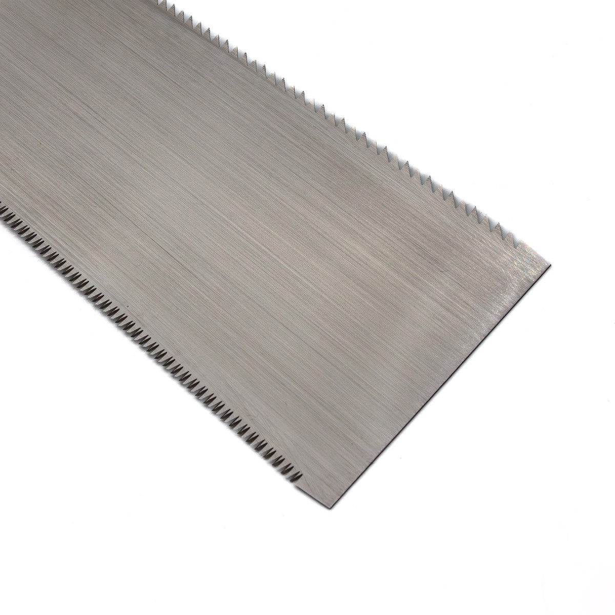 Mitsukawa Ryoba Japanese Saw 195mm in use on hardwood and softwood