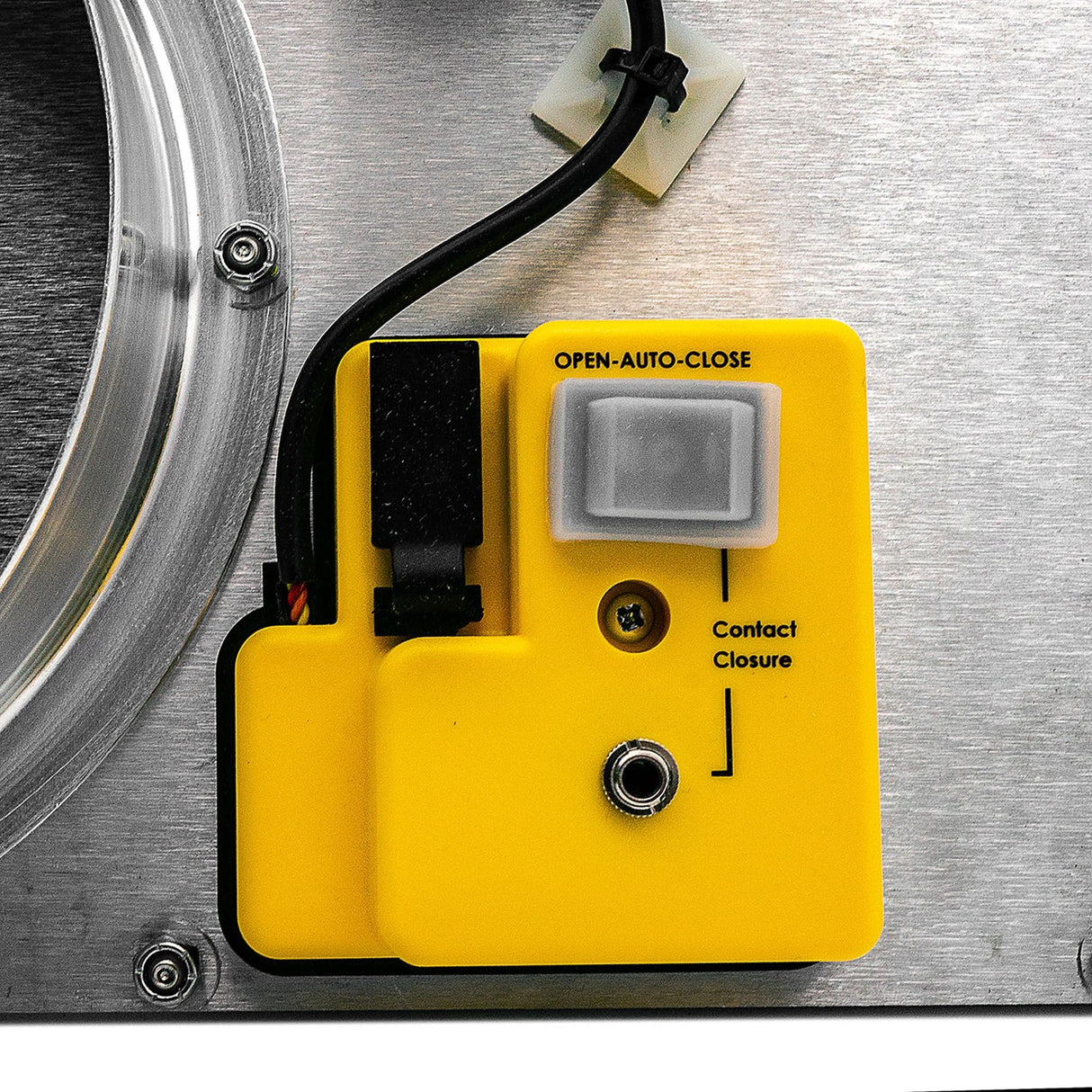 Automatic metal blast gate for 6in dust extraction system by iVAC, enhancing workshop efficiency