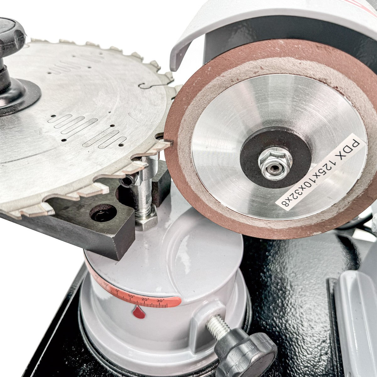 Baladonia Circular Saw Blade Sharpener with Diamond Wheel in action