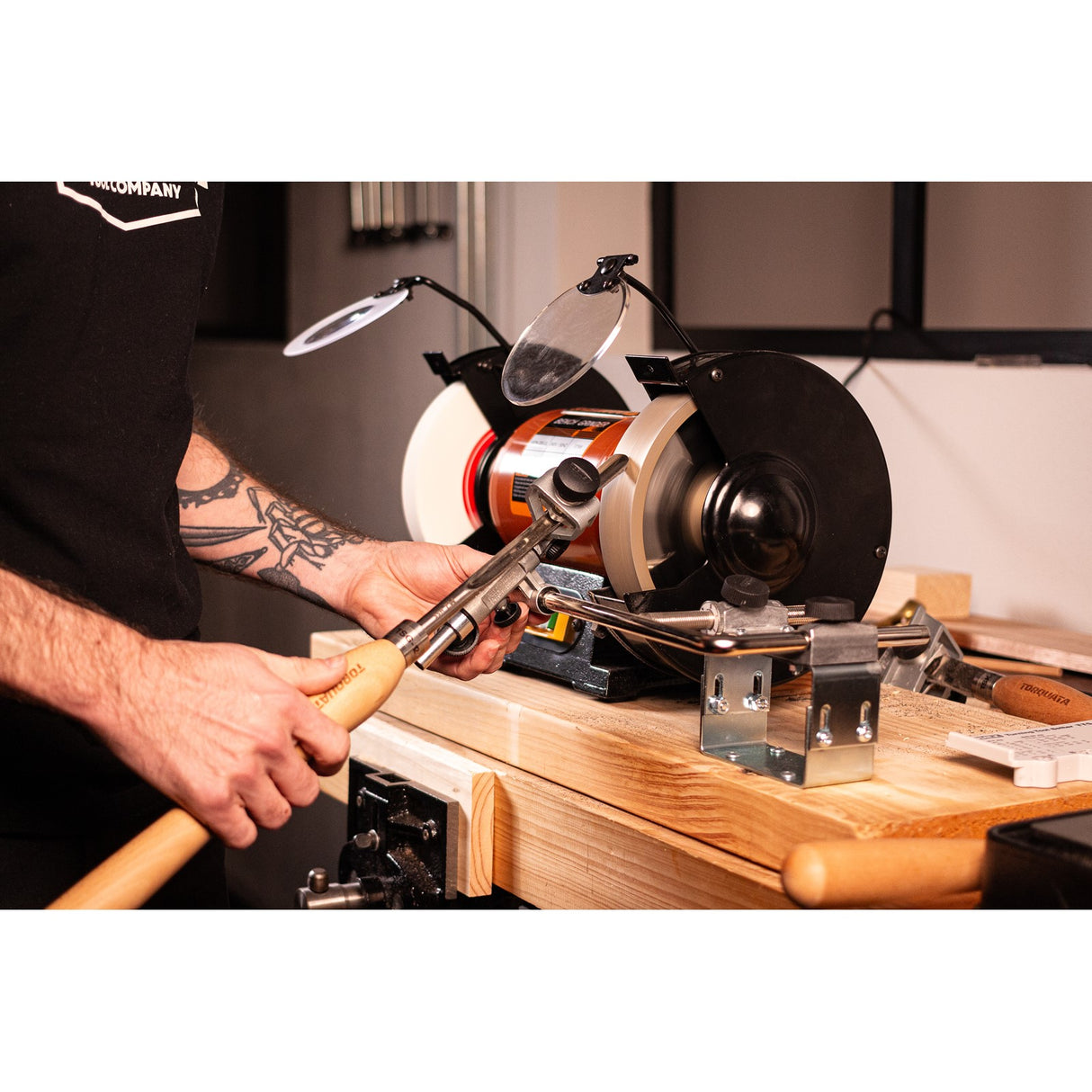 Tormek Bench Grinder Kit - Premium sharpening system for woodworking with superior results in record time. Ideal for enthusiasts and pros. Made in Sweden