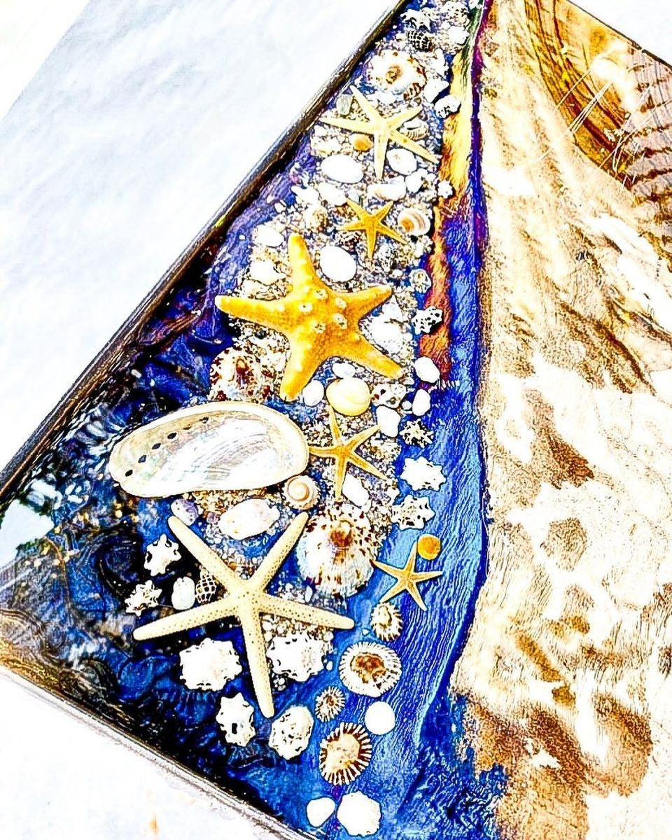 Clear finish epoxy resin for deep casting applications, showing smooth surface with minimal air bubbles