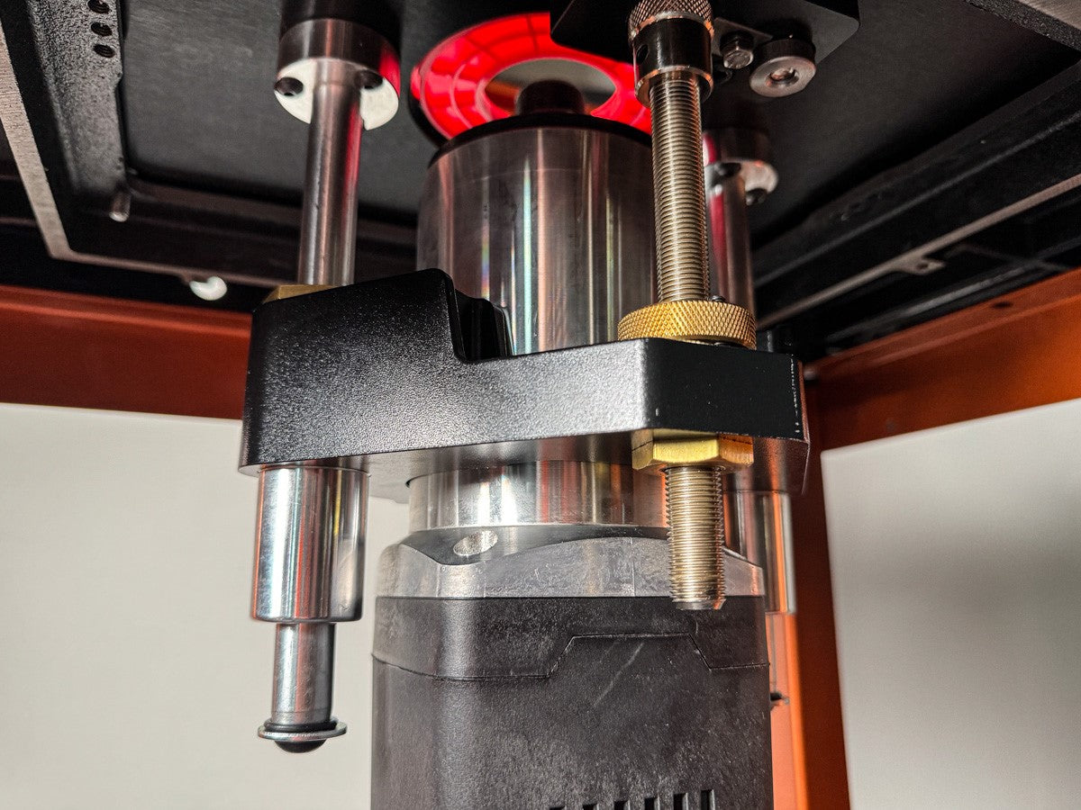 Sherwood Router Lift with SRM-1000 Round Body Motor mounted on an aluminium plate, ideal for enhancing woodworking precision