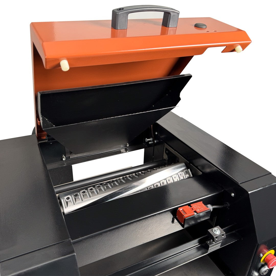 Sherwood 16in Euro Style Thicknesser with Helical Cutterhead showcasing blade detail in close-up view