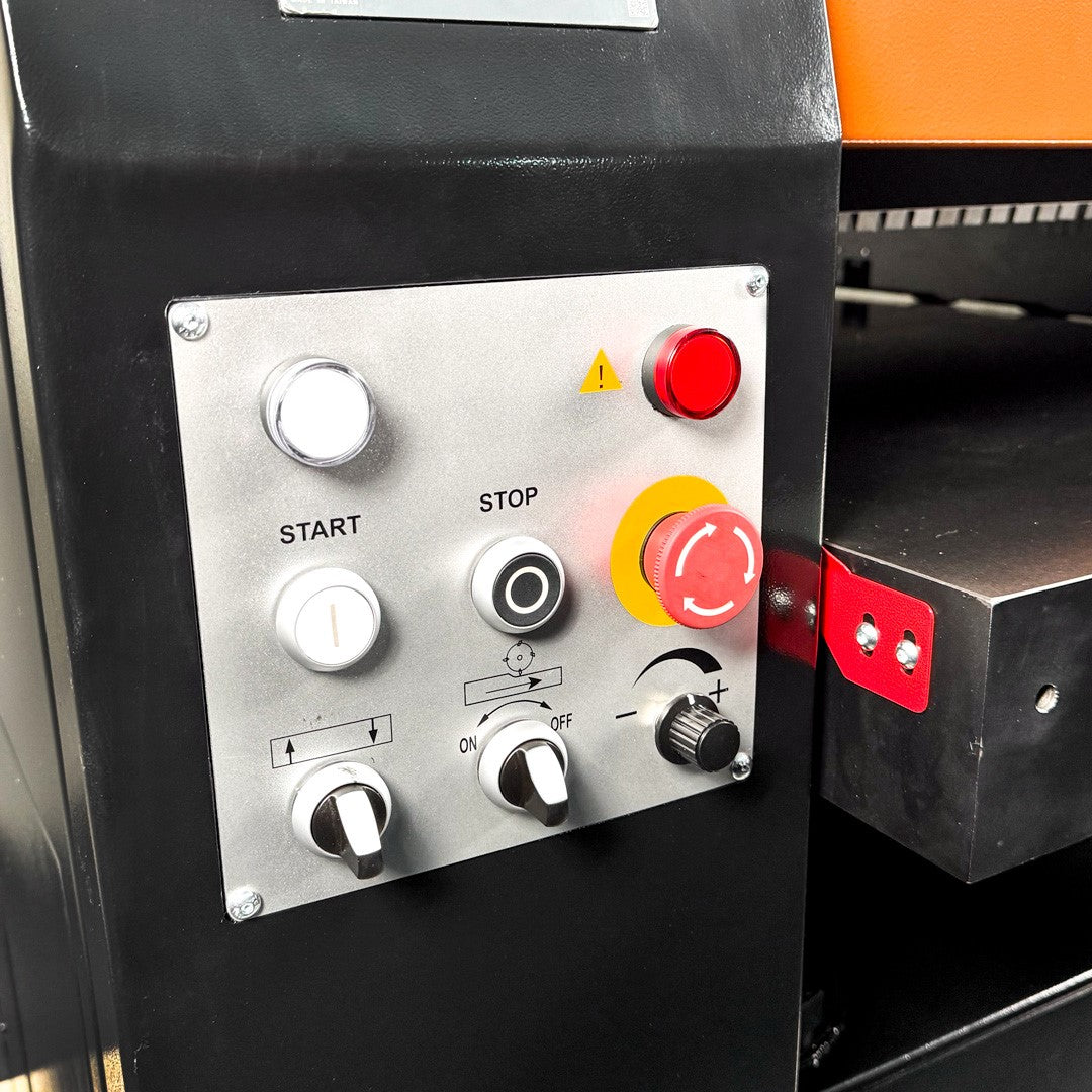 Sherwood 25in Euro Style Thicknesser with Helical Cutterhead in action