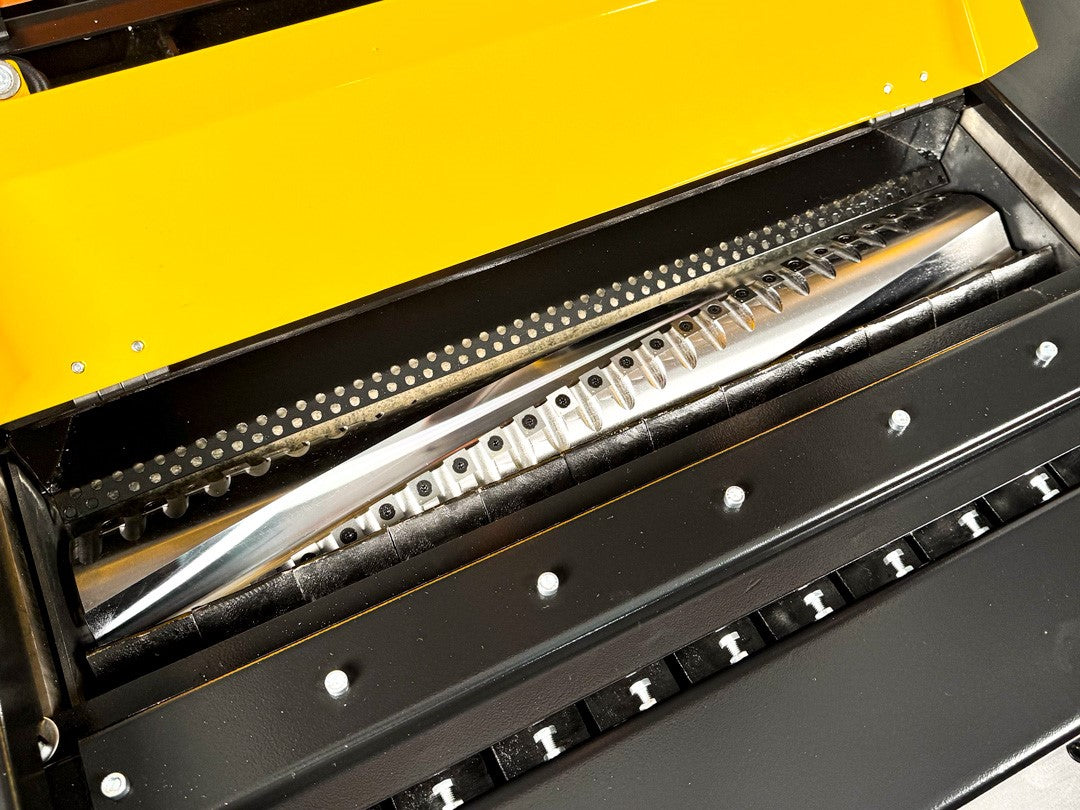 Sherwood 25in Euro Style Thicknesser showcasing helical cutterhead for high-spec woodworking