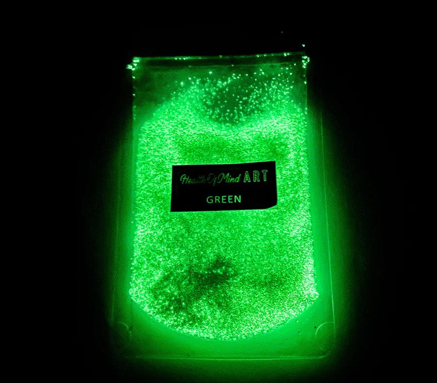 Green glow sand pigment for epoxy resin projects, HoMA Glow Sand, 100g packet