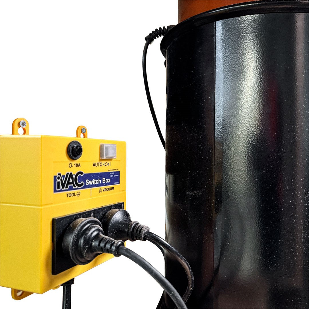 Sherwood DC-50 and iVac Switchbox connected for automated dust collection