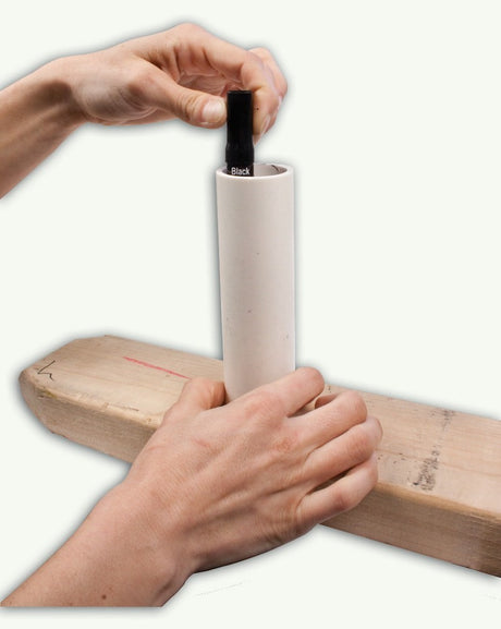 FastCap Long Nose Pattern Permanent Marker Silver 3mm with bold 3mm tip and wide chisel point