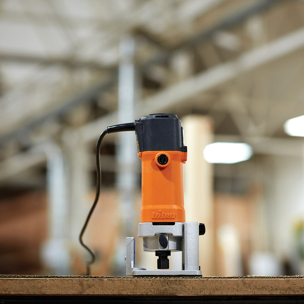 Triton TMNRTR 880W Trimmer Router