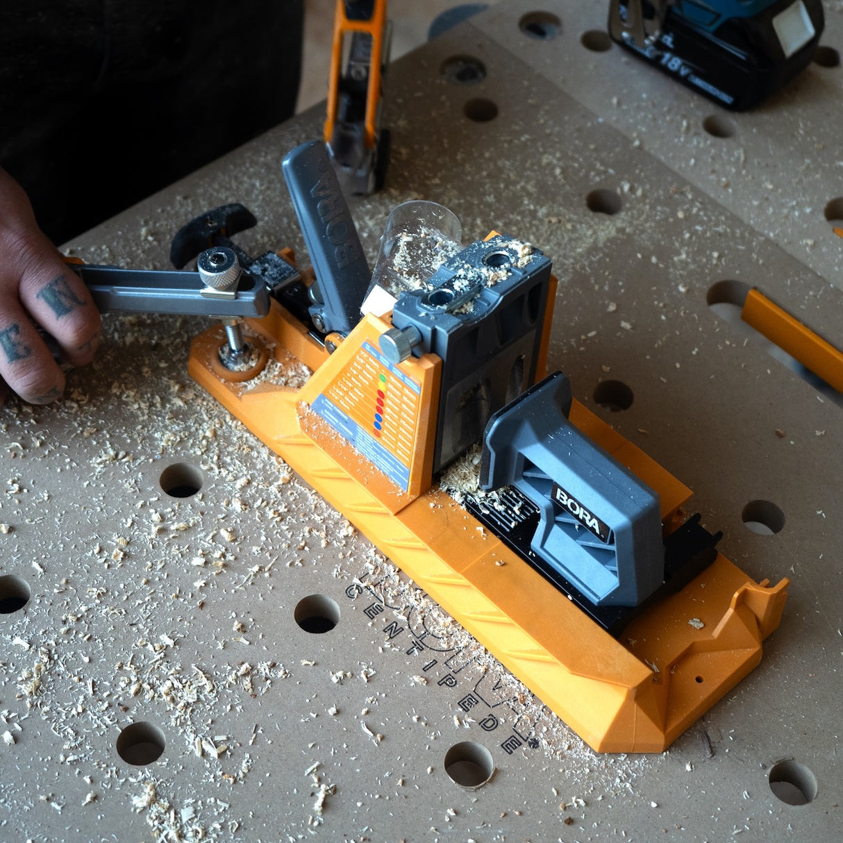 BORA Tool Auto Jig Benchtop Pocket Hole Jig - Self-adjusting system for precise drilling on varying wood thicknesses