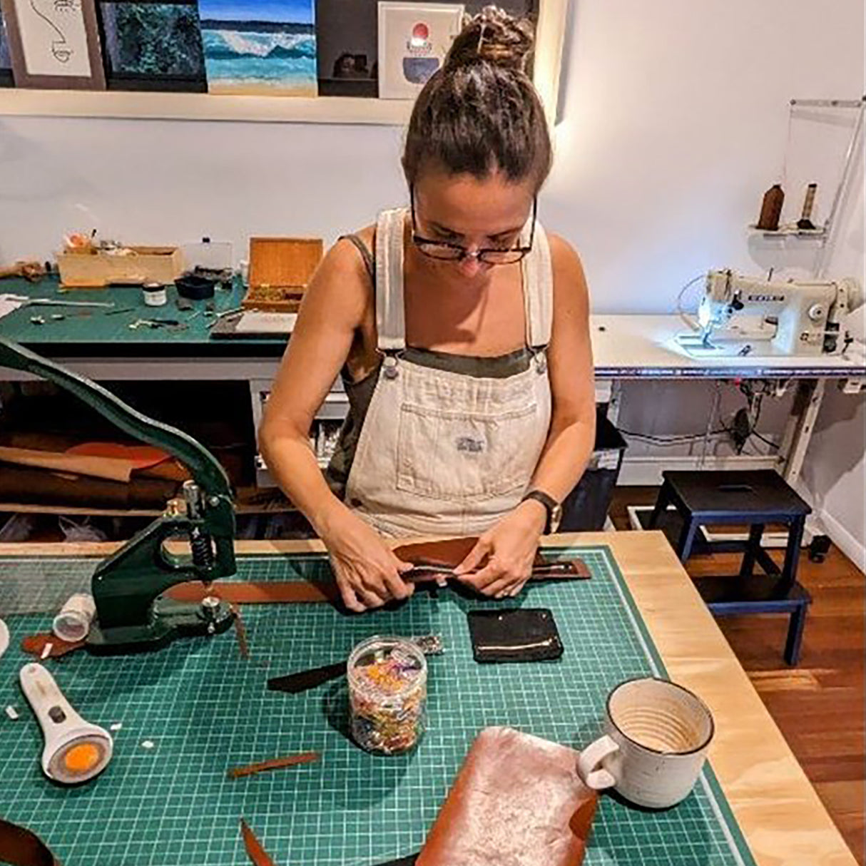 En Mina 12 Pocket Suede Chisel Roll