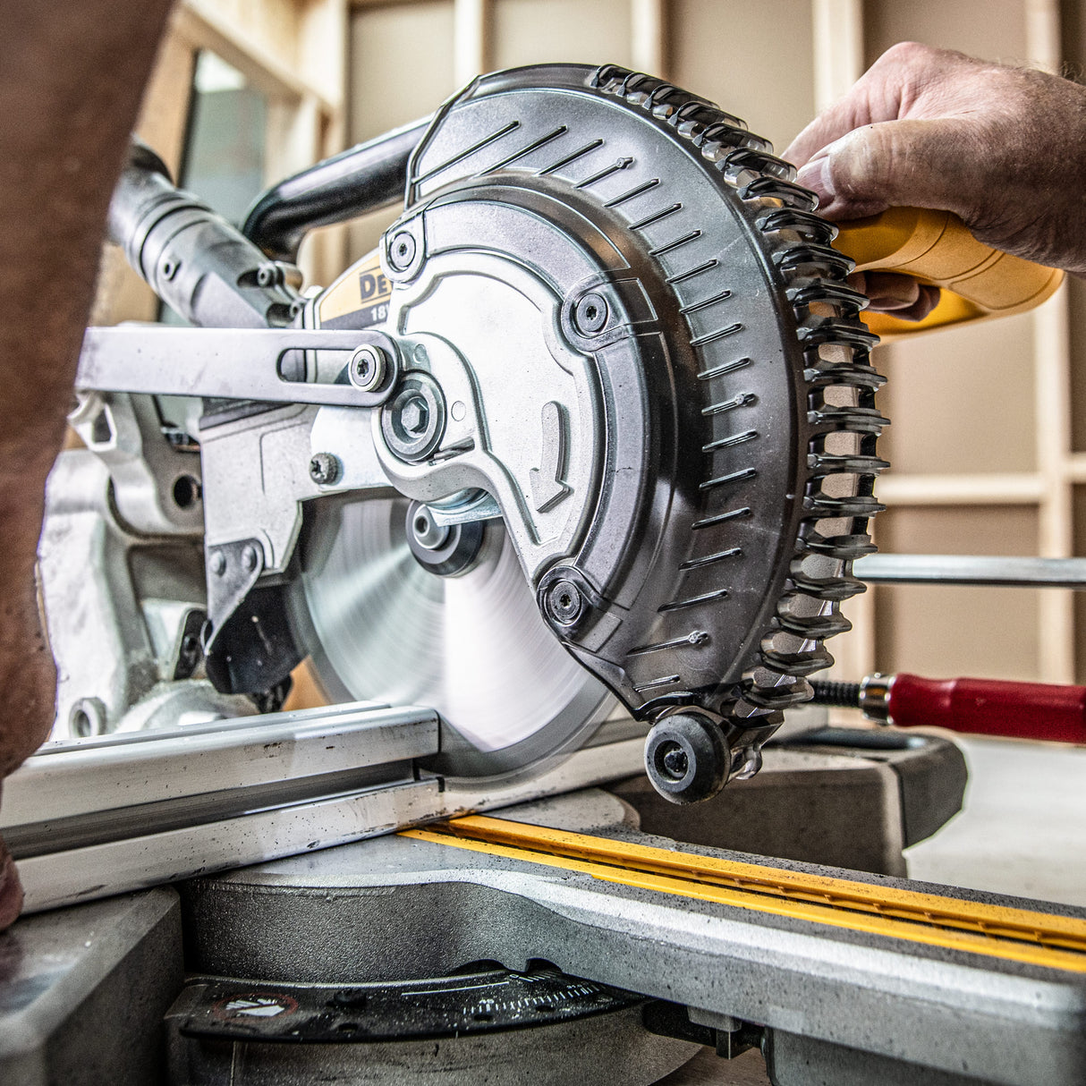 Trend 305mm x 30mm x 84T Aluminium/Plastic Circular Saw Blade