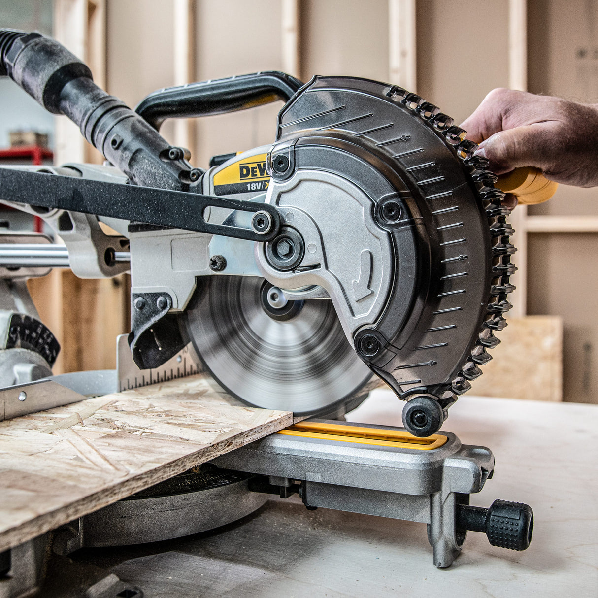 Trend 184mm x 16mm x 60T Wood Cordless Mitre Saw Blade