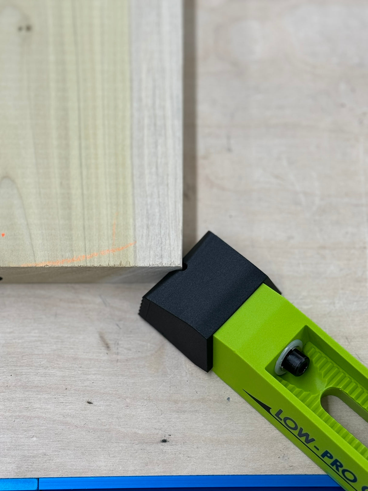 Bow Products Low Profile Clamping Kit in use on a corner tip application