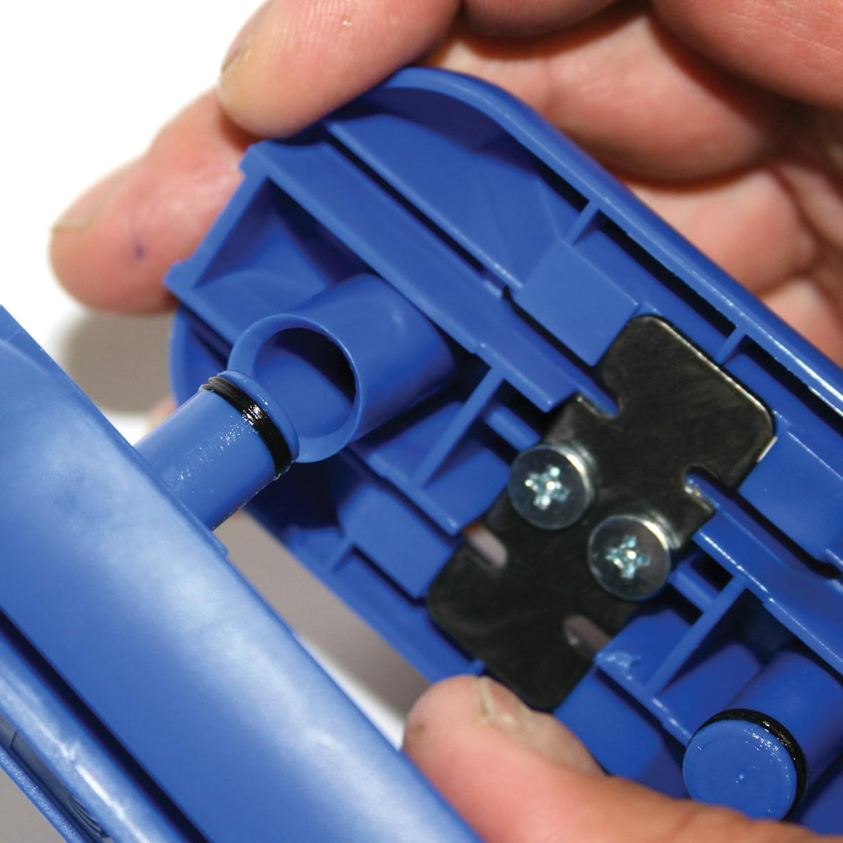 FastCap Quad Edge Trimmer Carbon Steel Blade Pneumatic - Close-up of pneumatic trimmer with carbon steel blades