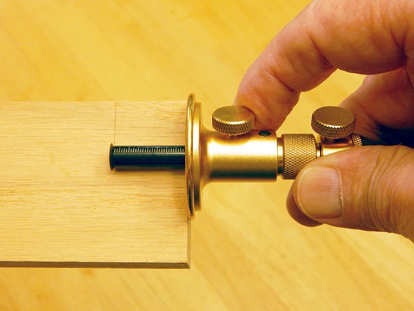 iGaging Marking Gauge Micro-Adjustable 3-in-1 Wheel in use
