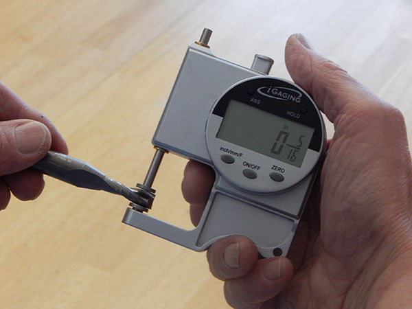 iGaging Digital Snap Thickness Gauge with Carbide Tips from Australian woodworking tools store