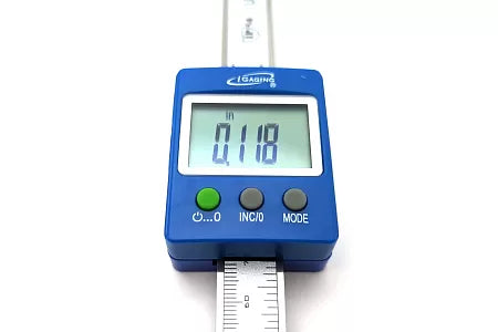 iGaging Drill Press Digital Height Readout IP54 Protective Rating in use with precise measurements