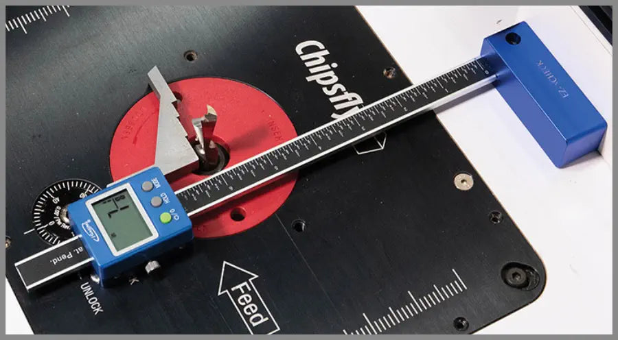iGaging 127mm Digital Height Gauge with Centreline Offsets for Router Bits - Measurement accuracy for table saws and router bits