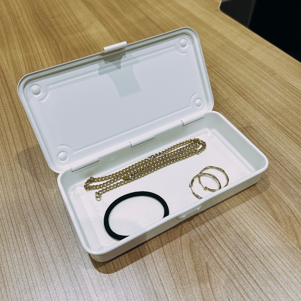 Toyo Steel 19cm Slim Stackable Trunk Shape Toolbox