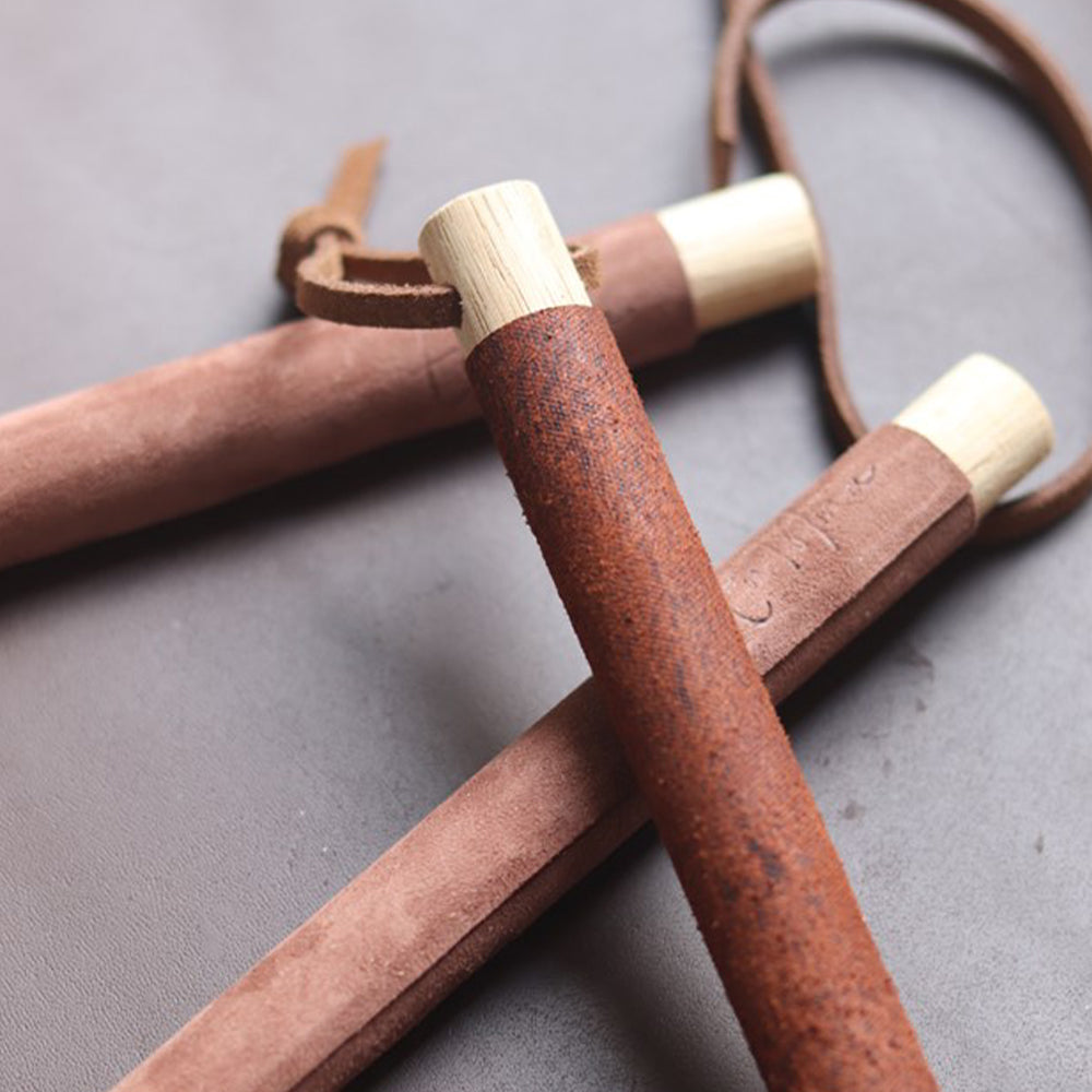 En Mina Hook Knife Strop Kangaroo Leather