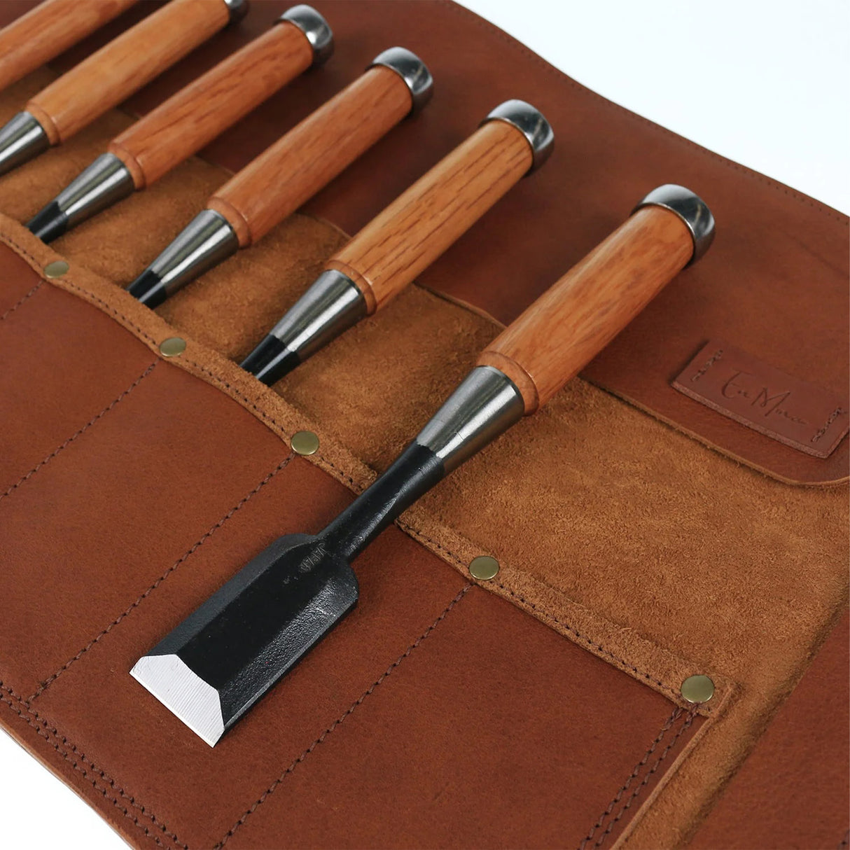 En Mina 12 Pocket Leather Chisel Roll Tan