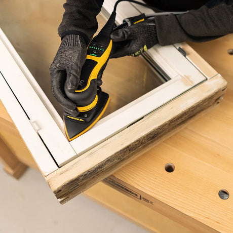 Mirka DEOS DELTA II Corner Sander - 3.0mm Orbit 663CV in action, efficient sanding tool for woodworking