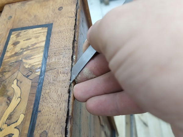 Narex Uni Scraper Flexible Multi-Purpose woodworking tool close-up detail