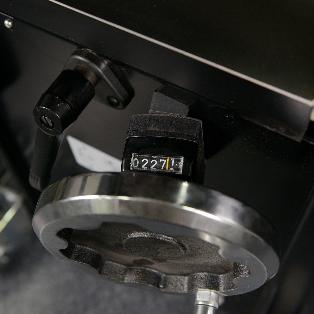 Sherwood 16in Lift-Up Combination Planer with Standard Spiral Head