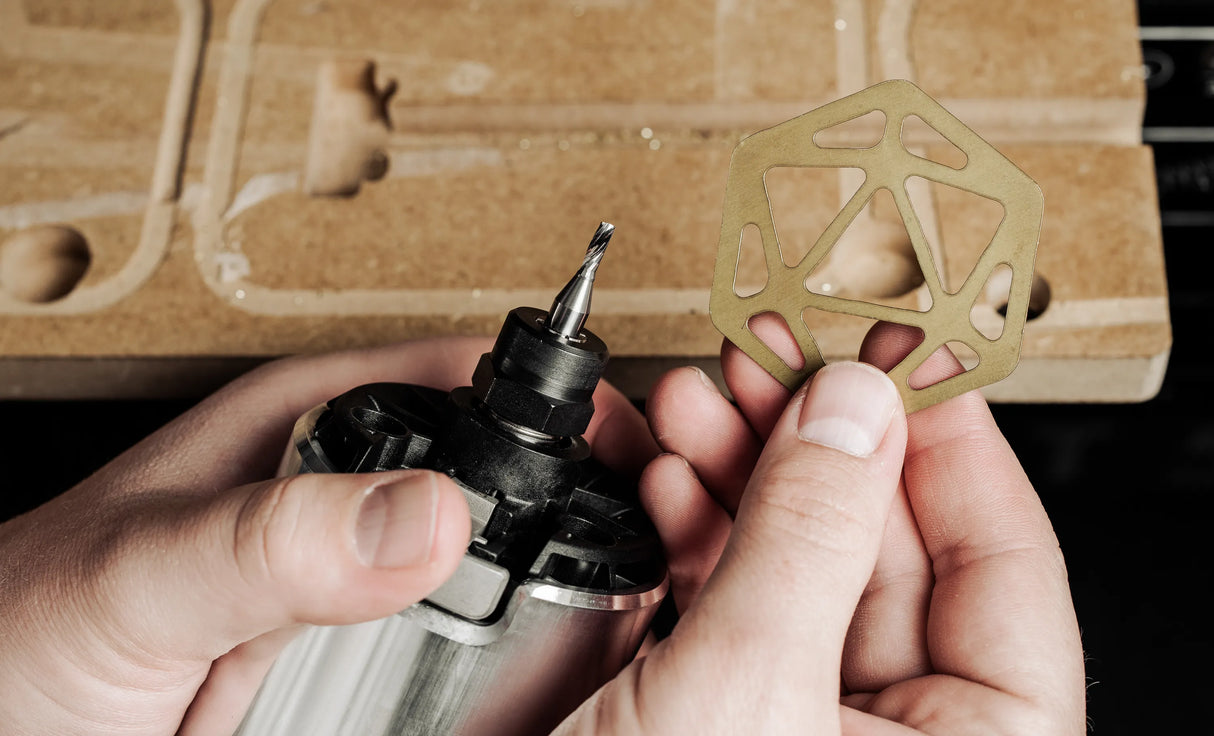 1/8in polished O-flute CNC router bit, ideal for acrylics & metals, prevents chip build-up