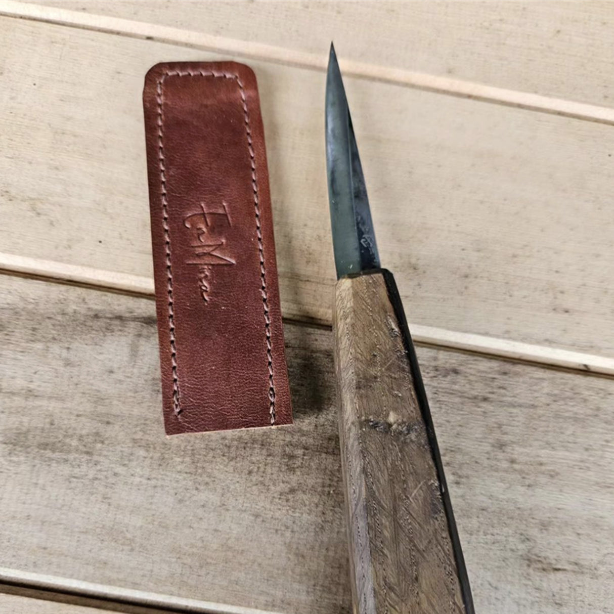 En Mina Straight Knife Cover Tan Leather