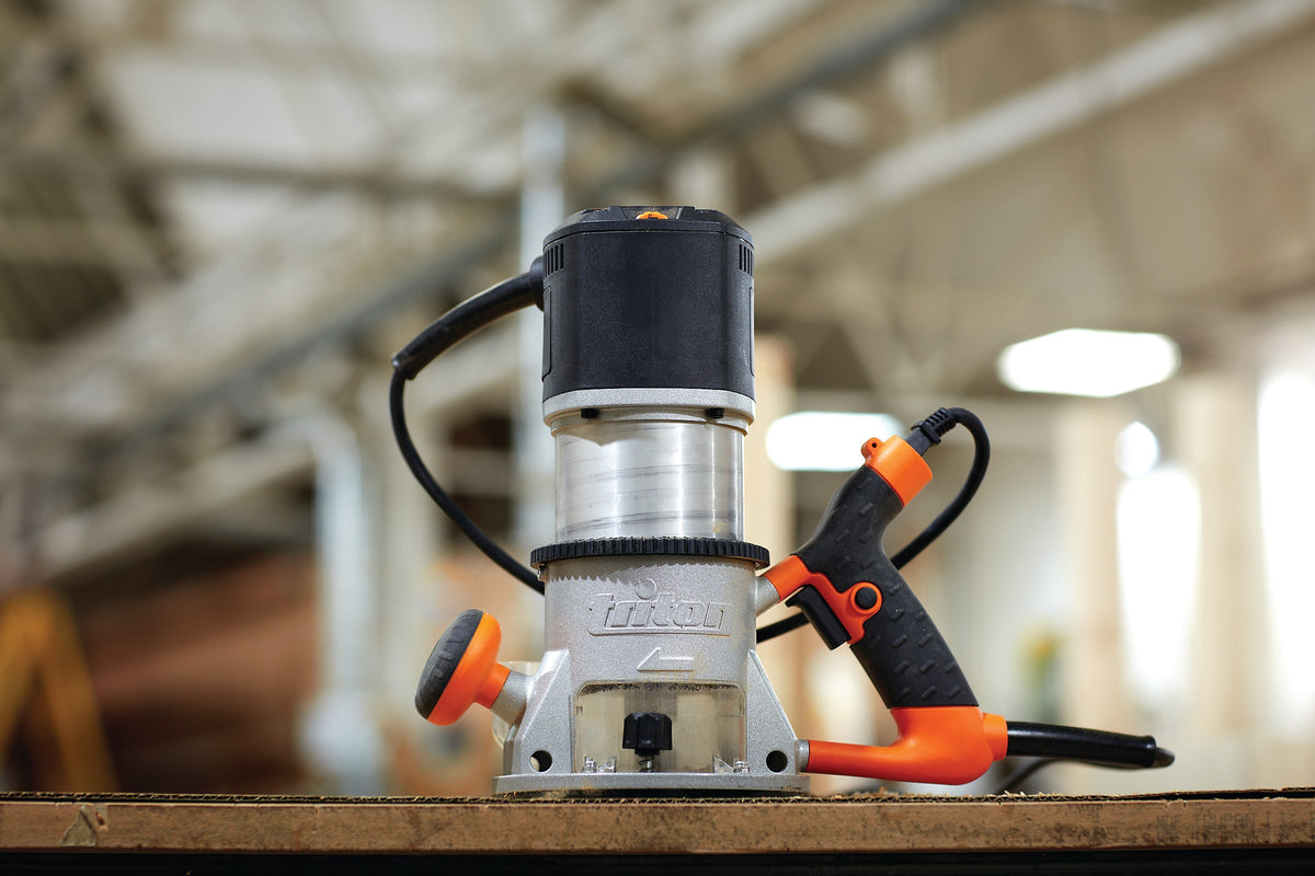 Triton TFBR001 Heavy-Duty Fixed Base Router