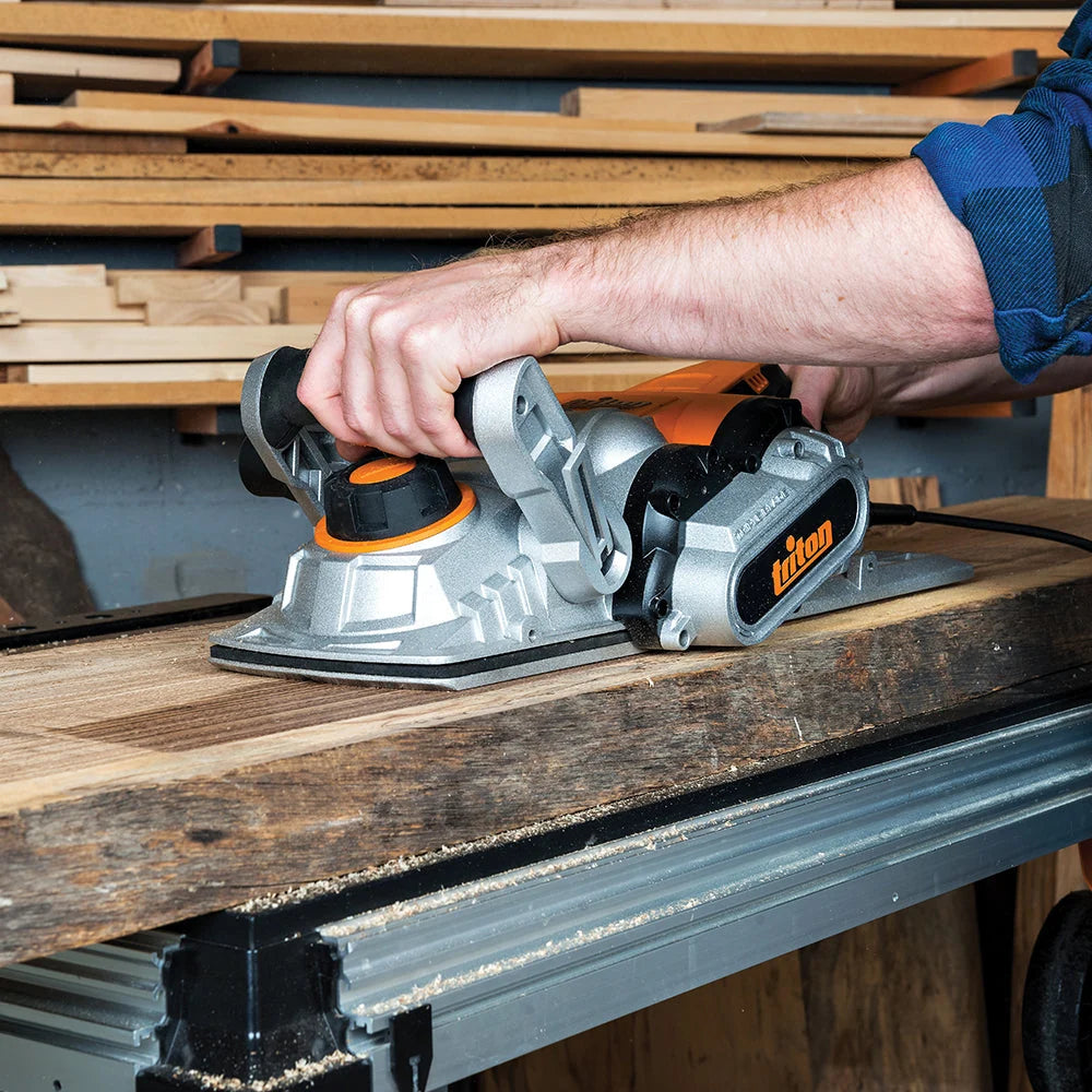 Triton TPL180B 1800W Triple Blade Planer 180mm