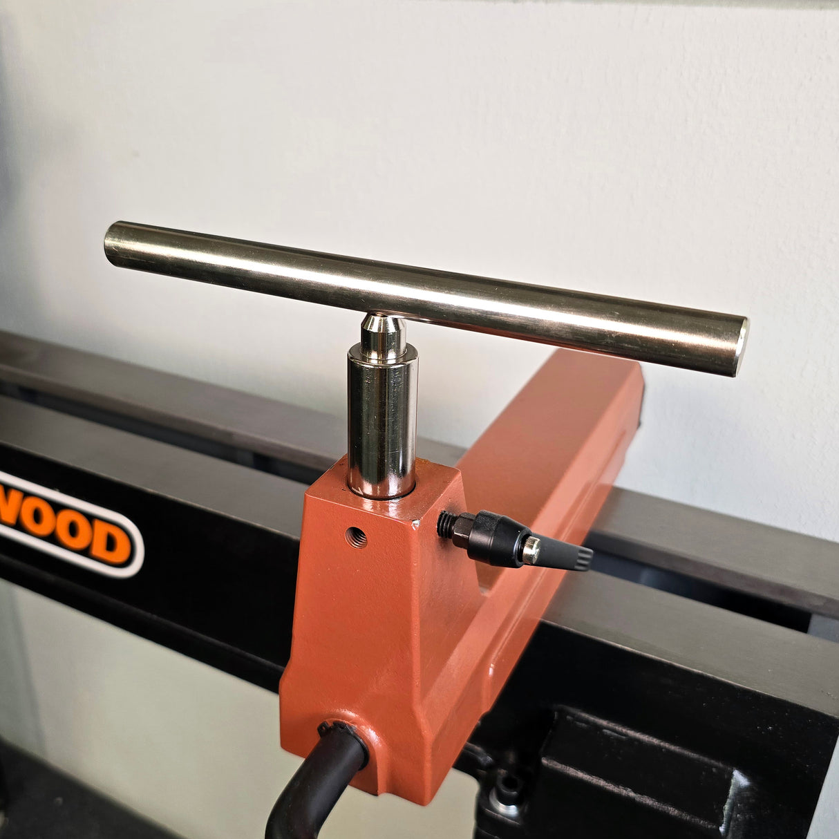 230mm straight tool rest crossbar with banjo stem in a Sherwood lathe