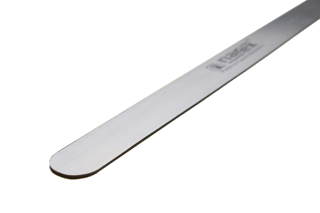 Narex Uni Scraper Flexible Multi-Purpose tool with round and square ends, ideal for hard-to-reach areas in woodworking tasks