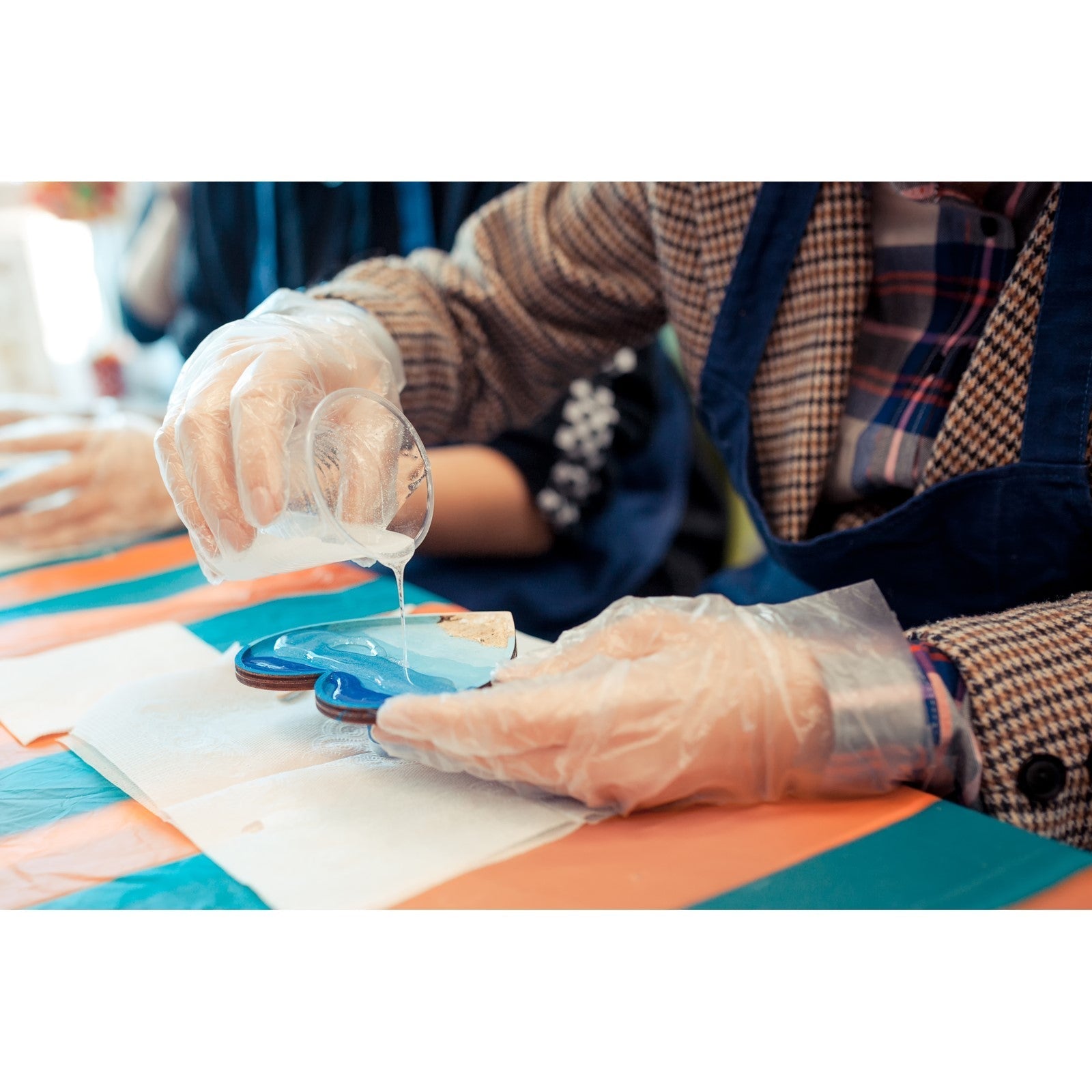Working with Resin: Simple Tips for a Cleaner Finish