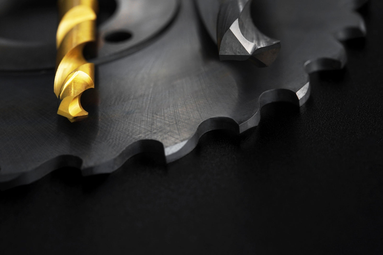 HSS vs Tungsten Carbide: Choosing the Right Drill Bit for Wood